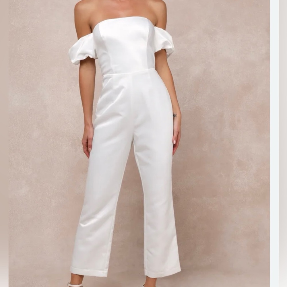 NWT LuLus Chic Vow White Satin Off-the-Shoulder Bow
Jumpsuit Size medium